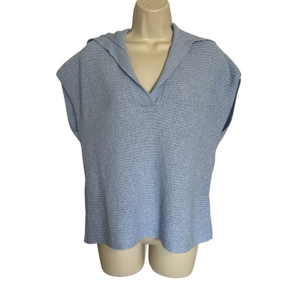 Versona Tops - Versona Sky Blue Knit Top with V neck